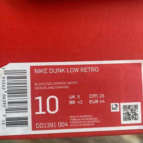 Nike Dunk Low Retro size 10 black goldenrod white brand new in box Nike Dunks - Picture 7 of 8